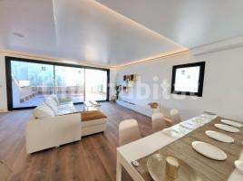 Casa (unifamiliar aislada), 581 m², seminuevo, Calle de Maria Aurèlia Capmany