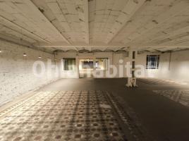 Office, 173 m², close to bus and metro