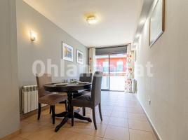 Pis, 68 m², près de bus et de train, presque neuf, Calle Albera, 19