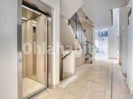 Attic, 68 m², almost new, Calle Luxemburg, 36
