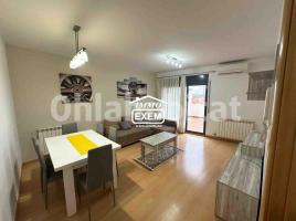 Flat, 104 m², almost new