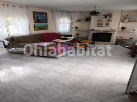 Casa (chalet / torre), 95 m², cerca de bus y tren, Calle Àries