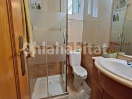 Pis, 70 m², prop de bus i tren