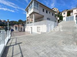 Casa (chalet / torre), 290 m²