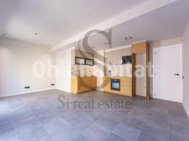 Piso, 102 m², cerca de bus y tren, seminuevo, Calle de Florència