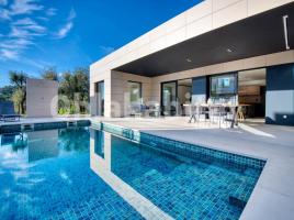 New home - Houses in, 181 m², new