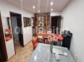 Piso, 60 m², cerca de bus y tren, Plaza Blocs Florida