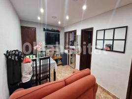 Piso, 60 m², cerca de bus y tren, Plaza Blocs Florida
