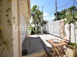 Casa (unifamiliar adossada), 221 m², prop de bus i tren, seminou