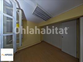 Local comercial, 187 m², cerca bus y metro, Calle de Múrcia, 31