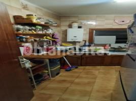 Pis, 58 m², prop de bus i tren