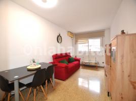 Pis, 69 m², près de bus et de train, Calle de Sant Bartomeu