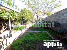 Casa (unifamiliar adosada), 358 m², cerca de bus y tren
