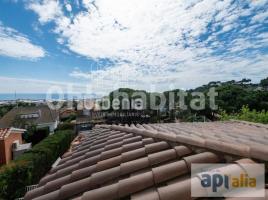 Casa (unifamiliar adossada), 366 m², Zona
