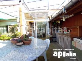Casa (unifamiliar adossada), 358 m², prop de bus i tren