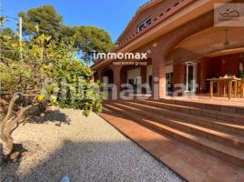Houses (terraced house), 689 m², Zona