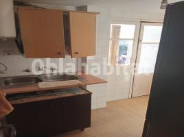 Piso, 53 m², cerca de bus y tren, Calle Illa de Genova