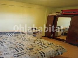 Piso, 53 m², cerca de bus y tren, Calle Illa de Genova