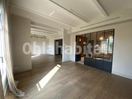 Alquiler piso, 206 m², cerca bus y metro, Calle de Josep Bertrand