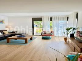 (xalet / torre), 230 m², presque neuf