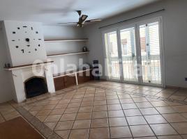 Louer pis, 168 m², presque neuf