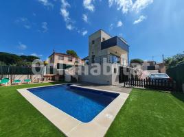  (unifamiliar aïllada), 356 m², presque neuf, Calle Benidorm