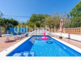 Casa (chalet / torre), 150 m², Calle Montseny, 118