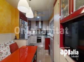 Pis, 91 m², prop de bus i tren