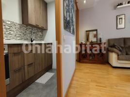Flat, 66 m², near bus and train, almost new