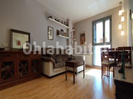 Flat, 66 m², near bus and train, almost new