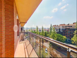 Pis, 97 m², près de bus et de train, presque neuf, Paseo de Francesc Macià, 86