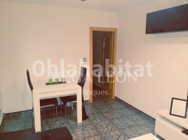 Flat, 56 m², near bus and train