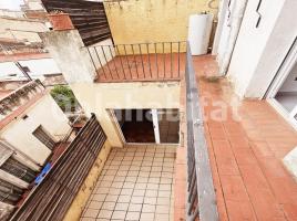 Houses (terraced house), 124 m², near bus and train