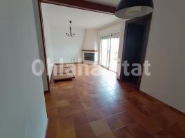 Houses (terraced house), 124 m², near bus and train