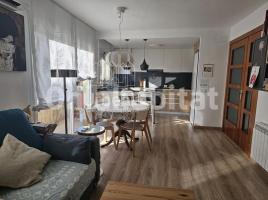 Piso, 125 m², seminuevo, Zona