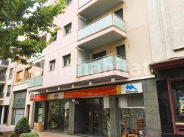 Apartamento, 78 m², cerca de bus y tren, seminuevo, Avenida de Catalunya, 58