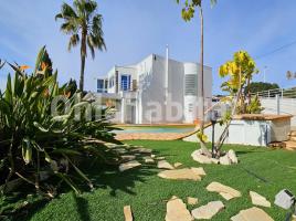 Casa (xalet / torre), 501 m², Calle Beniarres