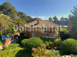 Louer  (unifamiliar adossada), 310 m², Zona