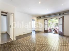 Piso, 122 m², cerca de bus y tren, Calle de la Princesa