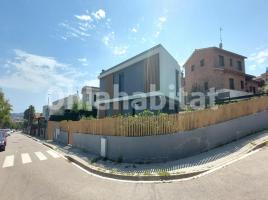 Houses (villa / tower), 350 m², new