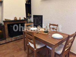 Casa (unifamiliar adossada), 136 m², Zona