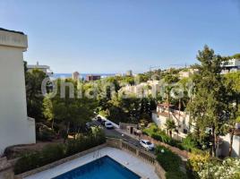 Apartamento, 238 m², seminuevo