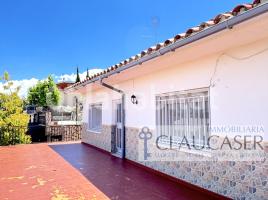 Houses (villa / tower), 268 m², Calle de Cardona