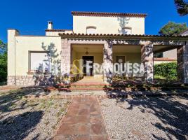 Houses (villa / tower), 330 m²
