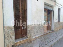 Lloguer local comercial, 138 m², prop de bus i tren, Calle de Sant Lli