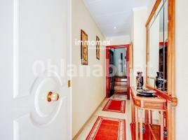 Casa (unifamiliar adossada), 229 m², Zona