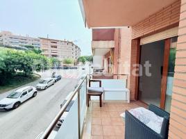 Pis, 149 m², prop de bus i tren, seminou, Calle de les Roses