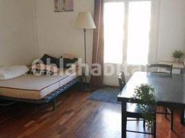 Estudi, 29 m², prop de bus i tren, Calle Reina Amalia