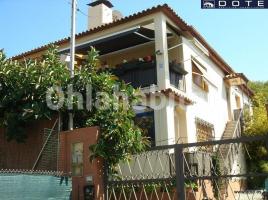 Houses (terraced house), 319 m², Zona