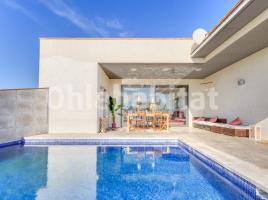 Casa (unifamiliar aislada), 477 m², seminuevo, Calle Vilafant, 15